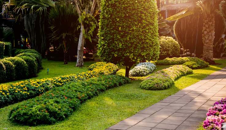 Expert Landscaping in Cambridge, Haverhill & Sandy Professional landscaping services in Cambridge, Haverhill, and Sandy